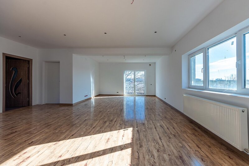 Cornetu, 5 camere, 188mp